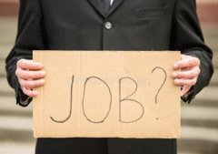  智慧食堂省人工究竟是引發(fā)失業(yè)還是就業(yè)，看看AI怎么說？